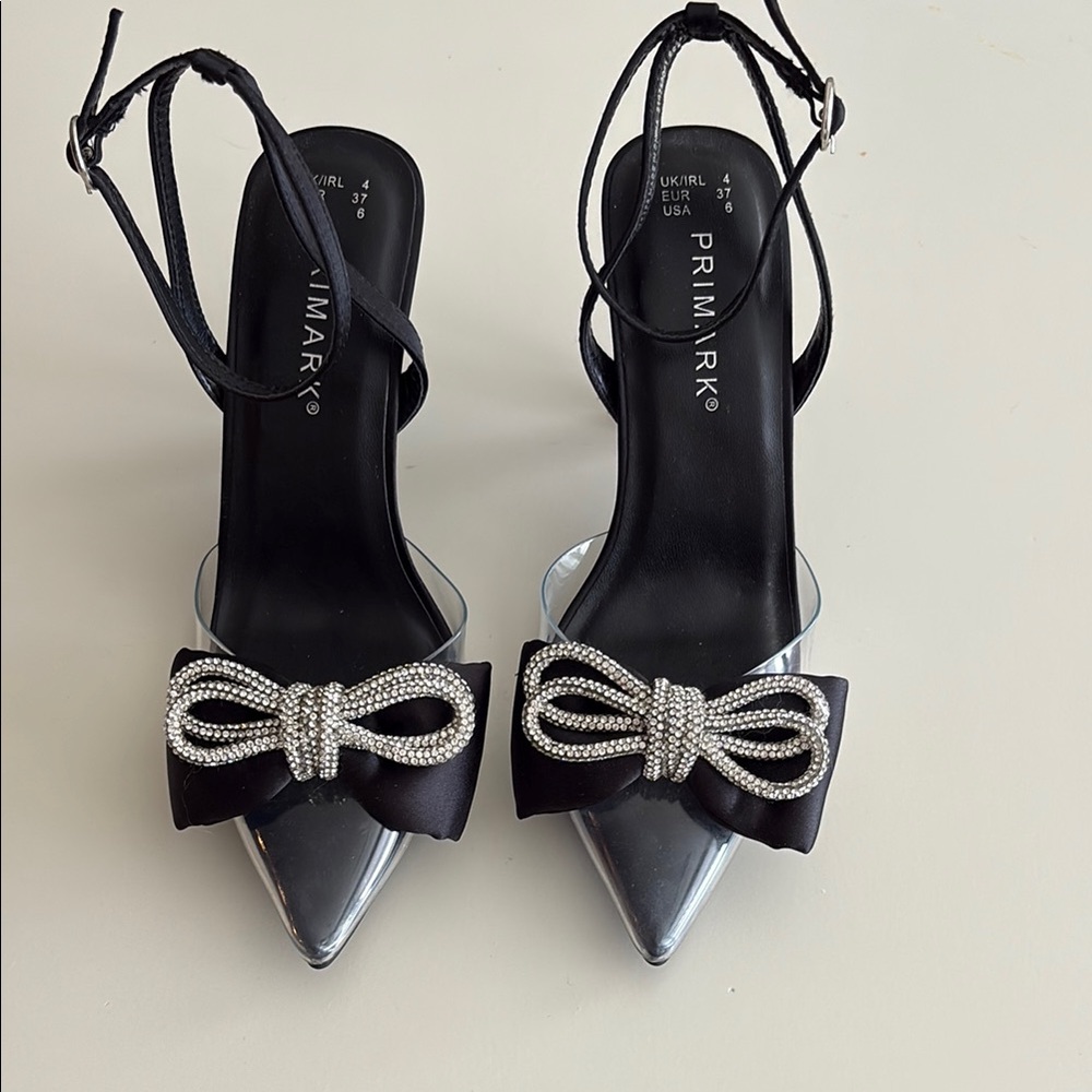 Bow Heels